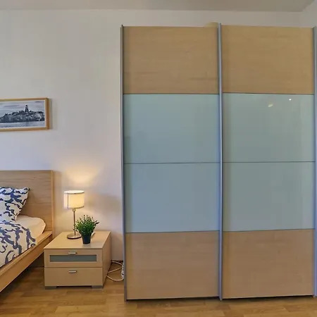 Cozy Quiet With Ac And Parking Appartement