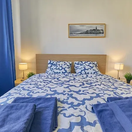 Cozy Quiet With Ac And Parking Appartement